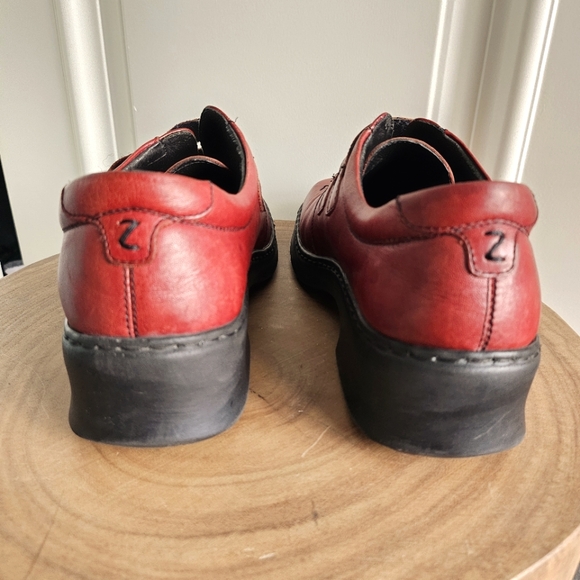 5/$25 Josef Seibel W39 leather loafers burgundy velcro straps - Picture 5 of 8